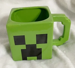 Zak Minecraft grün Creeper quadratische Figur Keramik Grafik Becher Tasse - Bild 1 von 4