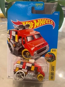 2015 Hot Wheels Hw Arte Auto Cool-One - Rosso 1:64 Scala - Foto 1 di 1