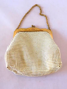 Vintage Whiting And Davis Mesh Purse White Gold Retro Kiss Lock 1950s - Picture 1 of 7