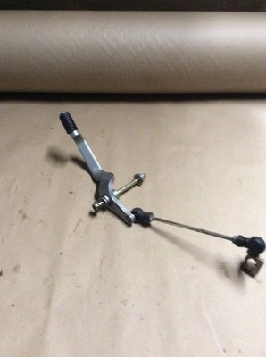 05 HONDA ST 1300 ST1300 PEDAL DE CAMBIO Y ACOPLAMIENTO OEM  Foto 1 de 4