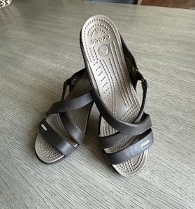 Womens Crocs Cyprus IV Brown Slip On Strappy Comfort Heels Sandals Size 10 M GUC - Picture 1 of 5