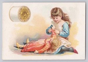 J & P. Coats Victoriano Tarjeta Comercial Hilo Costura Anuncio Antiguo Muñeca Niña - Imagen 1 de 3
