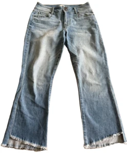 Cabi Women's Sz 6 Hi-Lo Crop Light Wash Jeans - Picture 1 of 7