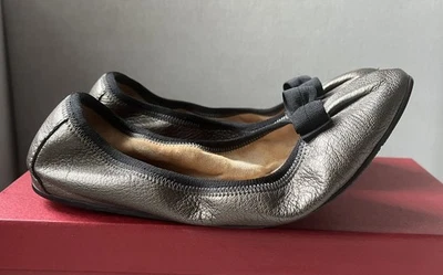 Salvatore Ferragamo My Joy Bronce Cuero Varina Arco Zapatos Planos 7.5 M Foto 1 de 4