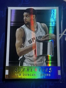2014 Hoops Authentics materiale indossato dal gioco #5 Tim Duncan 25/25 San Antonio Spurs - Foto 1 di 2