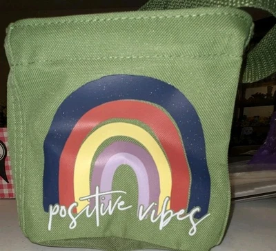 Thirty One Little Carry All Caddy vibraciones positivas primavera arco iris tejidos verdes Foto 1 de 4