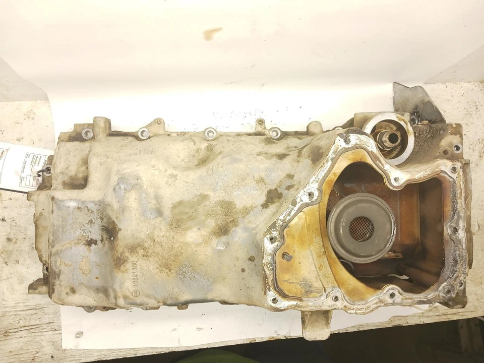 '16-'19 Chevrolet Silverado 1500 cárter de aceite superior 5,3 L OEM 6 meses ¡Como nuevo! Foto 1 de 4