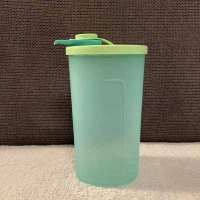 Tupperware Ölprinz Dressingbehälter oder Essig+Öl Behälter mit Ausgießer - Bild 1 von 4
