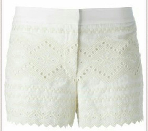 127. Corto ricamato Tory Burch "Veronique" taglia 4 stile #: 21141225 $195 nuovo con etichette