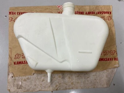 KAWASAKI OIL TANK F3 Bushwhacker F4 Sidewinder 1968-70 — 第 1/4 张图片