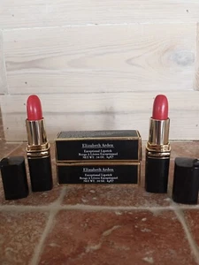 2 Elizabeth Arden außergewöhnlicher Lippenstift je 0,14 Unzen LACHS 73 Artikel - Bild 1 von 1