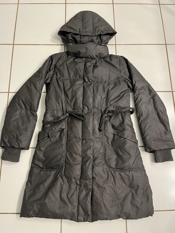 Chaqueta Abrigo Theory Mujer Puffer Pequeña Negra Con Capucha Cinturón Largo Plumón Foto 1 de 4