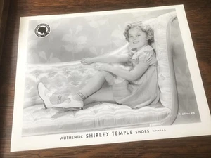 Young SHIRLEY TEMPLE Authentic Shoes Fotodruck Werbung - Bild 1 von 5