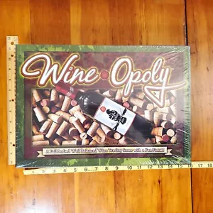 Wine-Opoly 2-6 Brettspiel im Monopoly-Stil für Erwachsene neu versiegelt WineOpoly Trinken - Bild 1 von 4