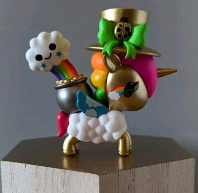 Lucky Charmer - Figura Vinilo Tokidoki Unicorno, Trébol, Duende, Abierto  Foto 1 de 4