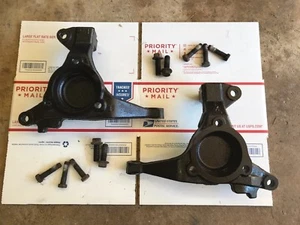 98-04 2wd S10 Blazer Broches L/R AVEC BOULONS DE MOYEU. Idéal pour corps en G - gros freins - Photo 1 sur 8