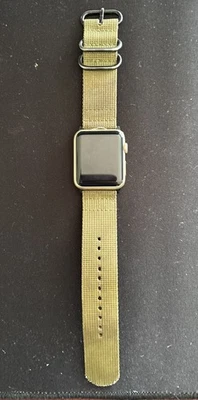 Apple Watch Serie 7000 - 42mm - Aluminio - Cristal 10N-x - PARA REPUESTOS Dorado Foto 1 de 4