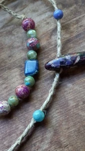 Armband Fußkettchen geflochten Hanf Unisex 2er Set, gefärbter Jaspis gemischter Stil und Farbe - Bild 1 von 6