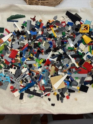 LEGO Bulk Lot of 2.5 Pounds Bricks Parts and Pieces Clean - Image 1 of 4