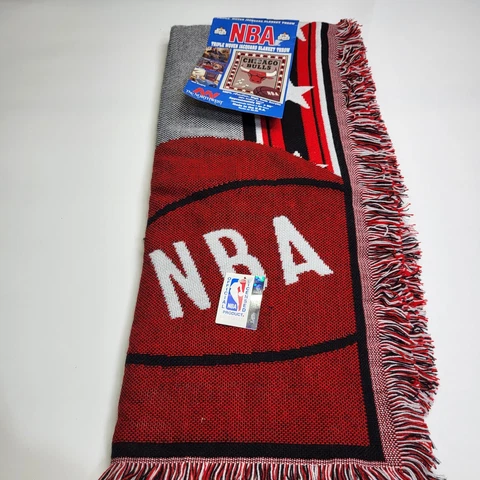 CHICAGO BULLS Blanket The Northwest Company NEW Vintage - 50" x 60" w/ 2" Fringe Cover