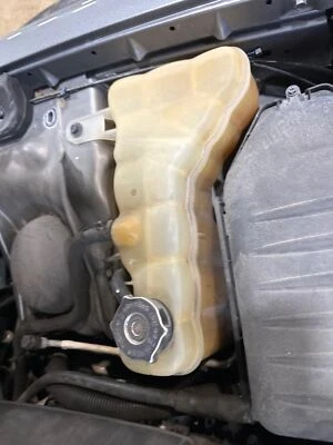 Used Engine Coolant Reservoir fits: 2012 Chrysler 300  Grade A - Image 1 of 4