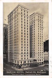 Detroit Michigan~Barlum Hotel~Cadillac Sq~Bath & Shower~Radios! 1951 Lumitone