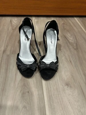 American Eagle Black Women's heel size 9, bow tie strappy heel dress shoe - Image 1 of 4