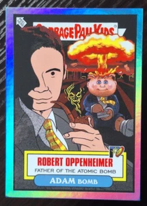 Topps 2023 Garbage Pail Kids, Ermsy, Oppenheimer/Adam Bomb SP #38/49 Blue Foil - Bild 1 von 3