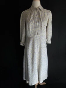 1940's VINTAGE 40's WW 2 Lilly of the Valley Novelty Print RAYON Dress B40 - Picture 1 of 12
