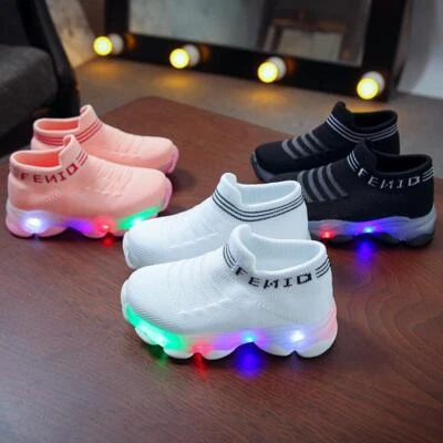 Niños Tenis Niños Bebés Niñas Niños Letra Malla LED Calcetines Luminosos Deporte Correr Foto 1 de 4
