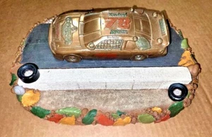 1998 TOM CLARK TIM WOLFE HAND SCULPTURE RETIRED GNOMECAR 13.5" X 11" X 3.25" #87 - Picture 1 of 11