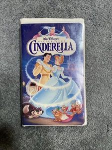 Disney’s Cinderella Masterpiece Collection VHS (5265) #19 - Picture 1 of 6