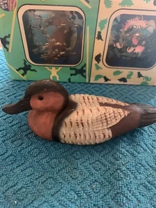 HEAVY CAST HAND PAINTED COLLECTORS DUCK - Picture 1 of 3