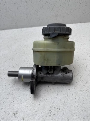 2003 2004 HONDA PILOT BRAKE MASTER CYLINDER OEM 34066704 - Image 1 of 4