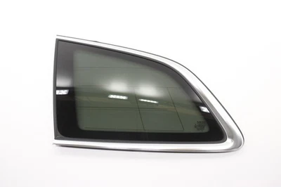VOLVO XC60 2018-2024 trasero izquierdo lado del conductor cuarto ventana cristal OEM Foto 1 de 4