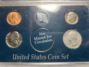 1970 US Coin set - Picture 1 of 3