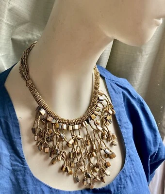 COLLAR HECHO A MANO BOHO DECLARACIÓN RACIMO CUENTAS SEMILLAS DE ORO BABERO ABULÓN TRIBAL Foto 1 de 4
