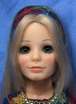 Ideal Crissy Family Dolls KERRY 1970 Muñeca con Blusa Pantalones Diadema Zapatos ¡¡BONITOS!!! Foto 1 de 4