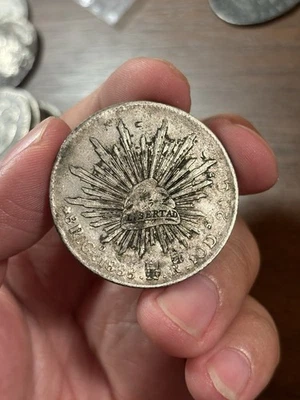 Moneda de plata de 8 reales de México Go RR 1888 con marca Foto 1 de 2