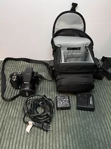 Nikon CoolPix P90 12.1mp digital camera with everything. 24x wide - Picture 1 of 8
