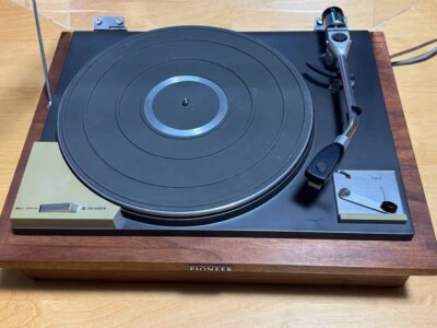 Pioneer PL-31 Giradischi Trazione a Cinghia MM Cartuccia Parapolvere Adattatore EP Perfettamente Funzionante - Immagine 1 di 4