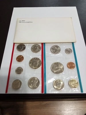 1980 U.S. Mint Uncirculated Coin Set P&D with 3 Susan B. Anthony Coins In OGP - Image 1 of 4