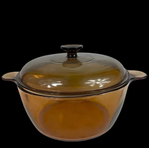 Vtg VISIONS Stock Pot Dutch Oven w Lid 5 Quart 4.5 L Amber Corning Ware FRANCE - Picture 1 of 13