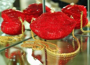 Bolso de mano Kathrine Baumann RED HOT LIPS SWAK cristal de Swarovski y peine Judith Leiber - Imagen 1 de 12