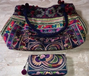 Juego de 2 bolsos y billetera/embrague grandes bordados de comercio justo de Disney Upcycled A Mano - Imagen 1 de 12