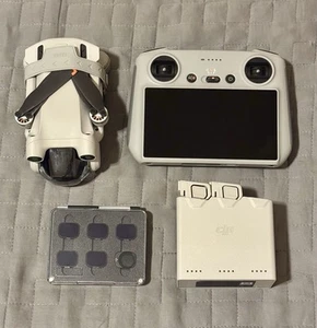DJI Mini 3 Pro Fly More Combo (DJI RC ) Drone 4k - Picture 1 of 6