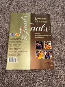 2004 NBA Finals Lakers~Pistons Commemorative Program w/Kobe & Shaq (LeBron SO) - Picture 1 of 11