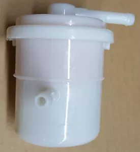 SUZUKI SWIFT Mk II Fuel Filters 15410-63B01. - Picture 1 of 3
