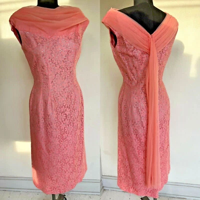 VTG 1960's Pink Silver Lame Pierced Floral Lace Chiffon Train Dress~Barbie Style - Imagem 1 de 4