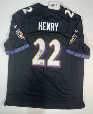 Camiseta deportiva firmada por Derrick Henry autografiada de los Ravens Nike Beckett Witnessed Foto 1 de 4
